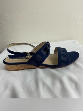 Isaac Mizrahi Highline United Jenny Strap Blue Suede Wedge Sandals Size 8.5